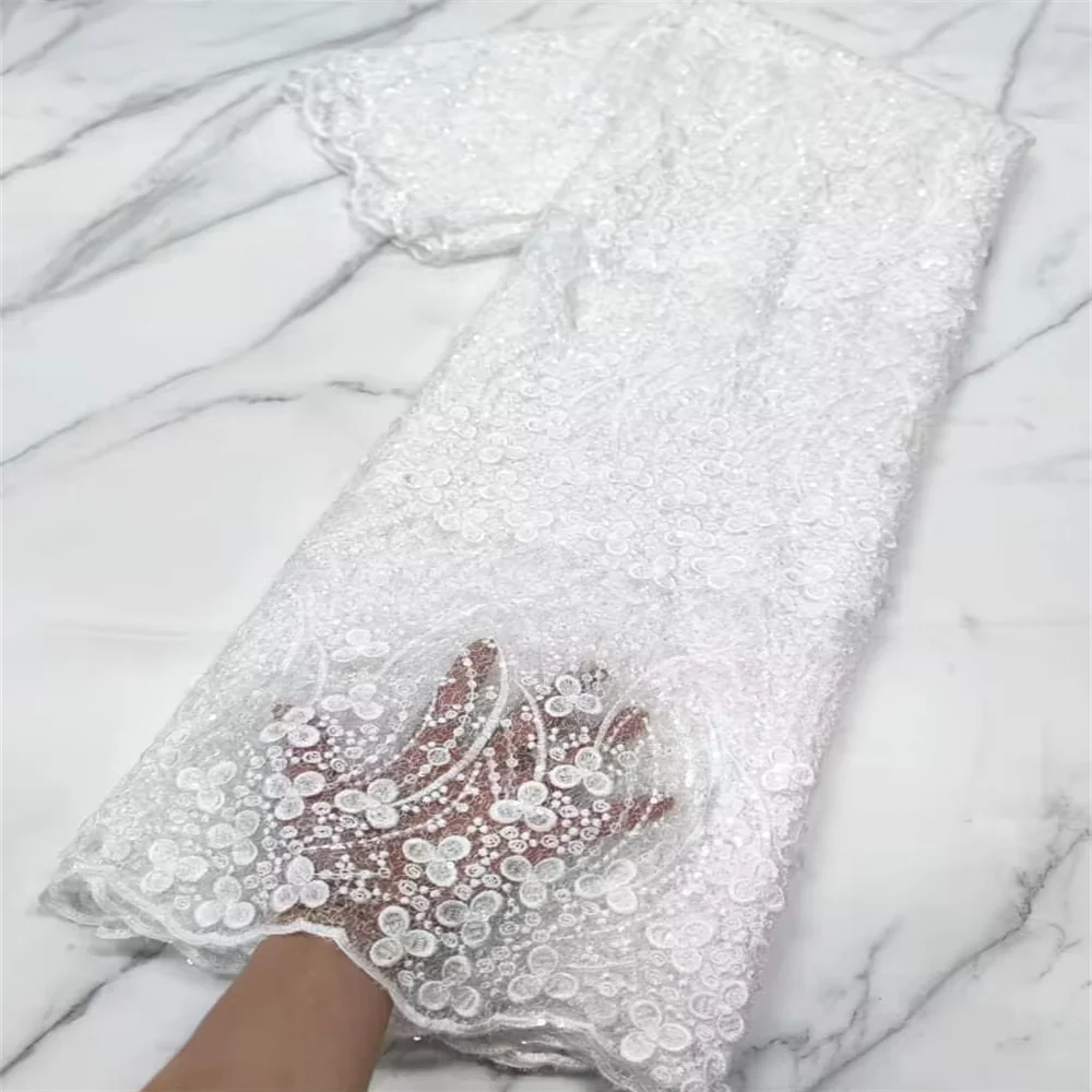 dentelle blanche brodée fleurs motifs floraux tissu coton mariage opaque simple