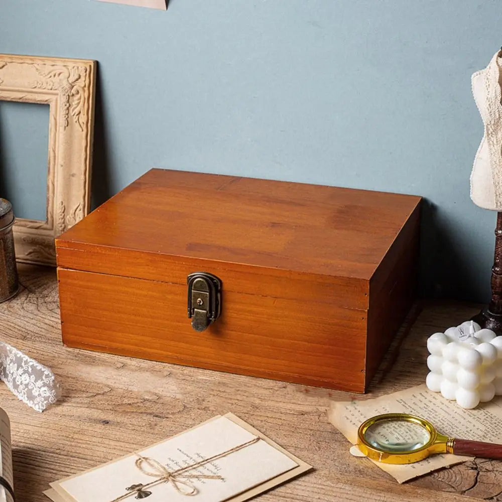 boîte rangement bois vintage rectangle gravure décorative respectueux environnement serrure bijoux cosmétiques