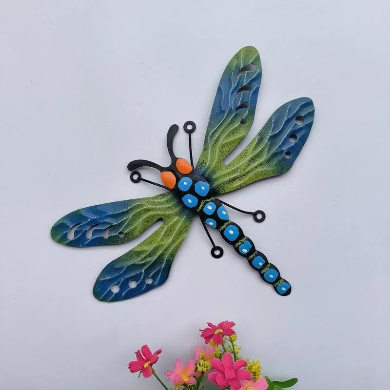 sculpture métal libellule abeille couleur aile transparente artisanale jardin extérieur decoration vertical horizontal