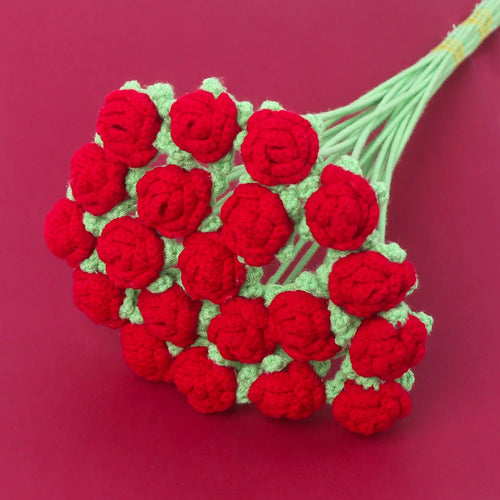 bouquet fleurs tricotées fait main roses artificielles décoration maison cadeau anniversaire mariage rustique