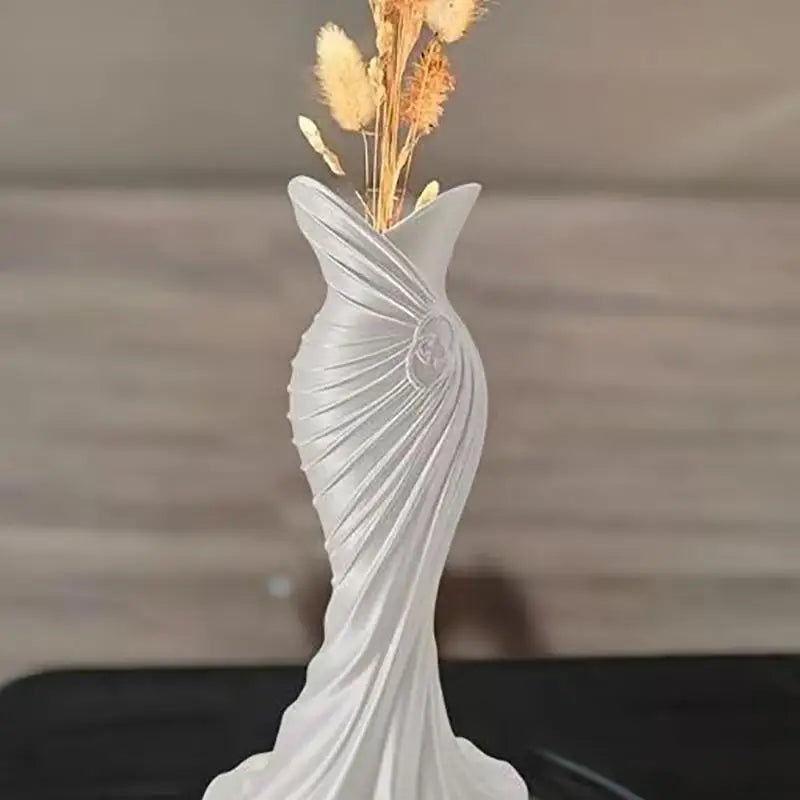 vase moderne opalescent blanc bleu vert relief sculptural décoration intérieure fleurs artificielles maison table