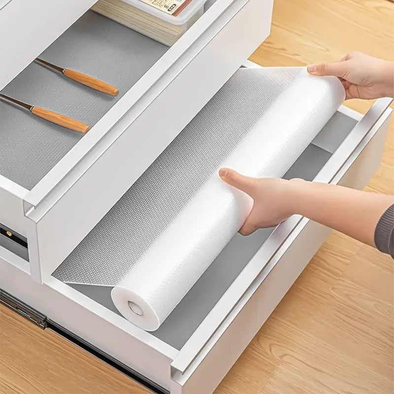 tapis protection transparent gris clair points noirs adhésif moderne réfrigérateur armoire tiroir imperméable