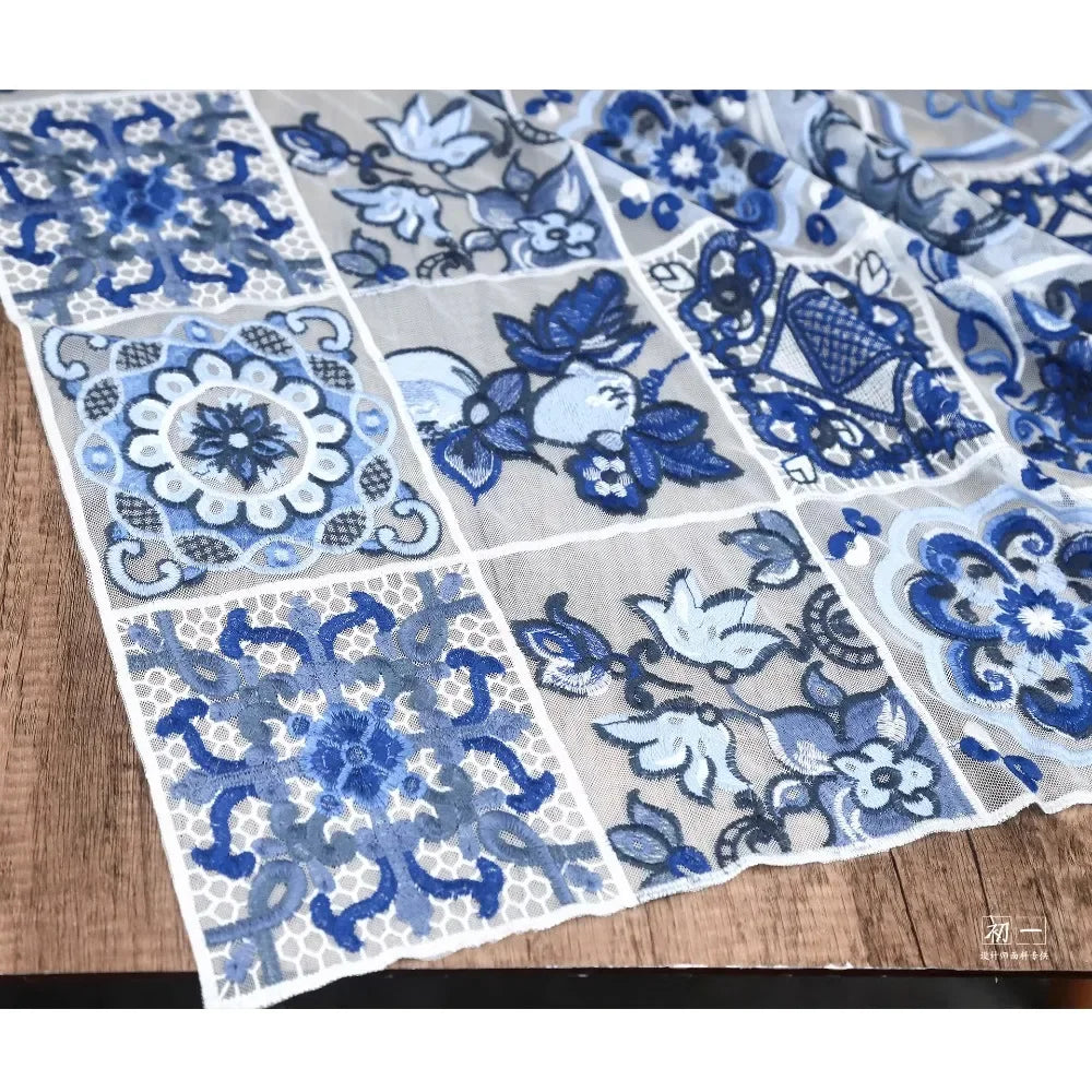écharpe ethnique patchwork floral géométrique bleu gris blanc opaque traditionnelle française