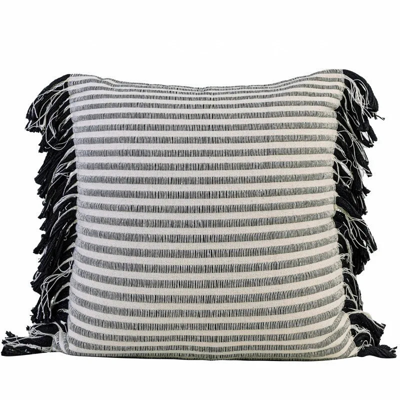 housse coussin motif floral moderne beige noir maison hospitalière respectueux environnement non toxique polyester