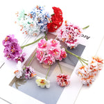 fleurs artificielles bouquet rouge rose blanc moderne détaillé intérieur décoration anniversaire baby shower mariage