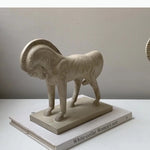 statue cheval moderne texturée beige gris décoration chambre art deco sculpté