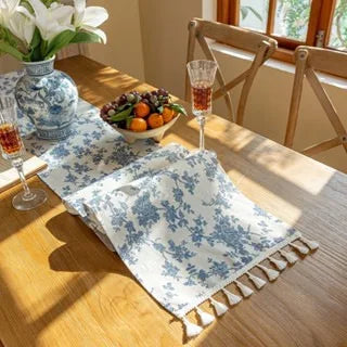 chemin table coton lin bleu motif fleurs décoration table manger mariage classique
