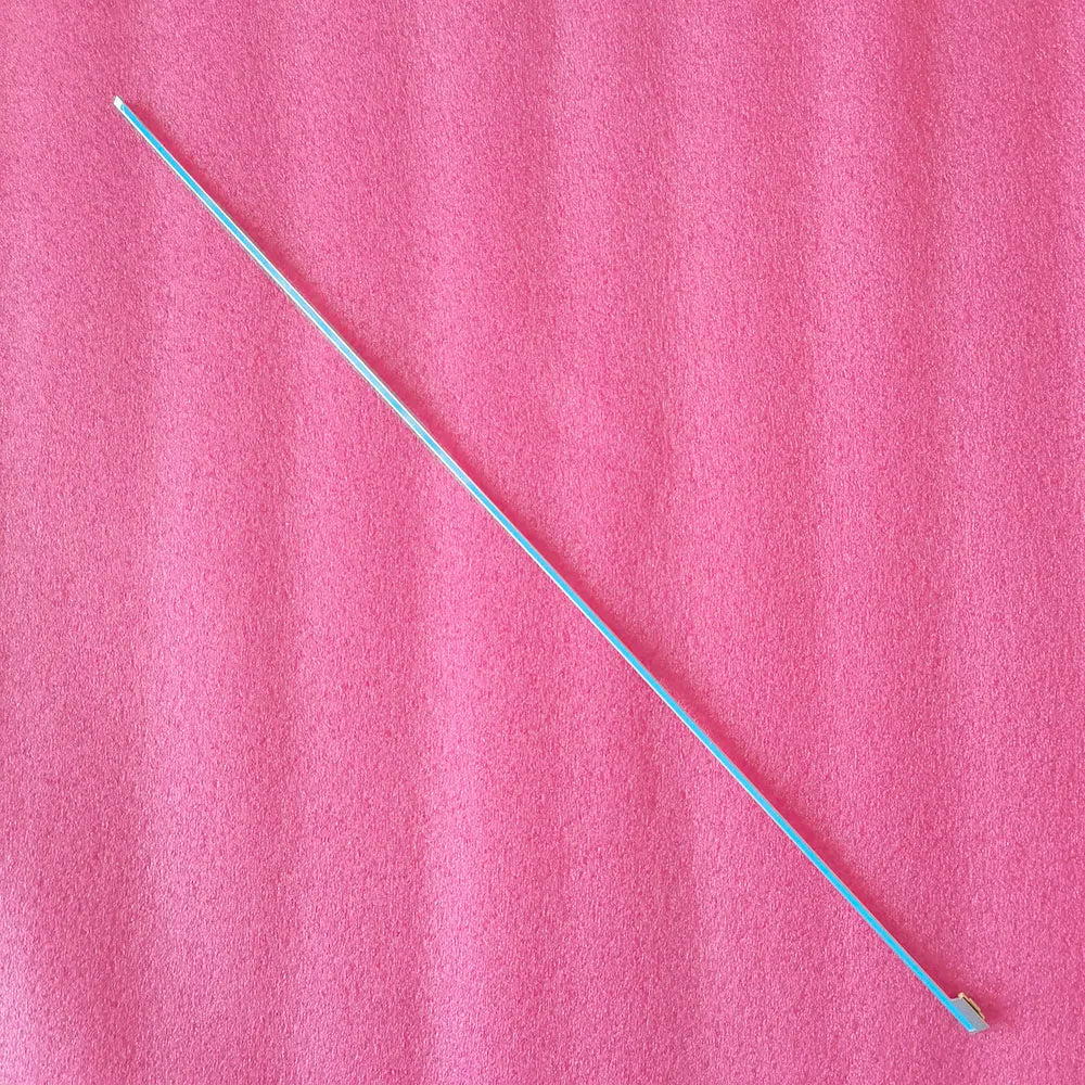 ruban led blanc adhésif moderne ligne droite opacité cable blanc