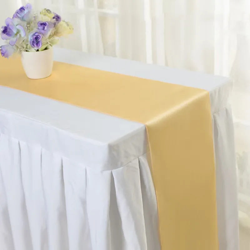table chemin table uni moderne rouge blanc jaune doré bleu roi beigeclair opacité saisonmariages