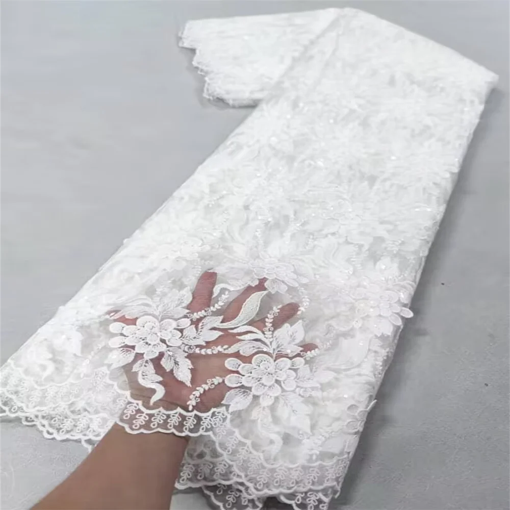 dentelle blanche brodée fleurs motifs floraux tissu coton mariage opaque simple