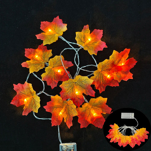 guirlande lumineuse halloween citrouilles fantômes chauves souris feuilles d'érable orange jaune violet blanc
