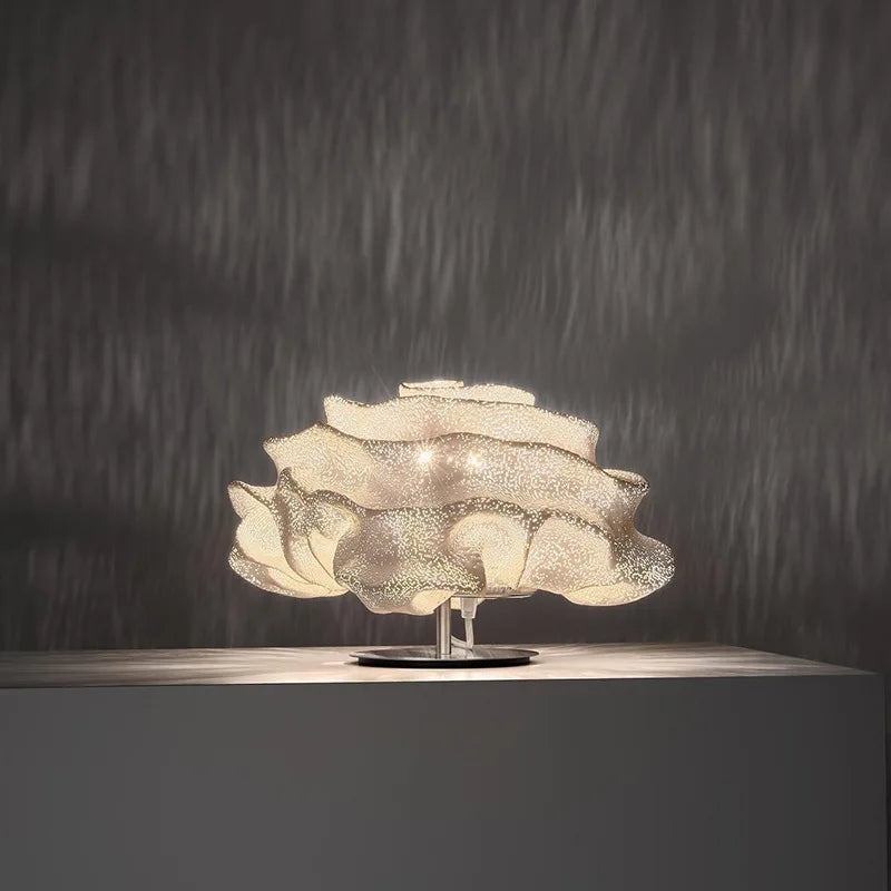 lampe suspendue moderne blanche rose brillante salon chambre