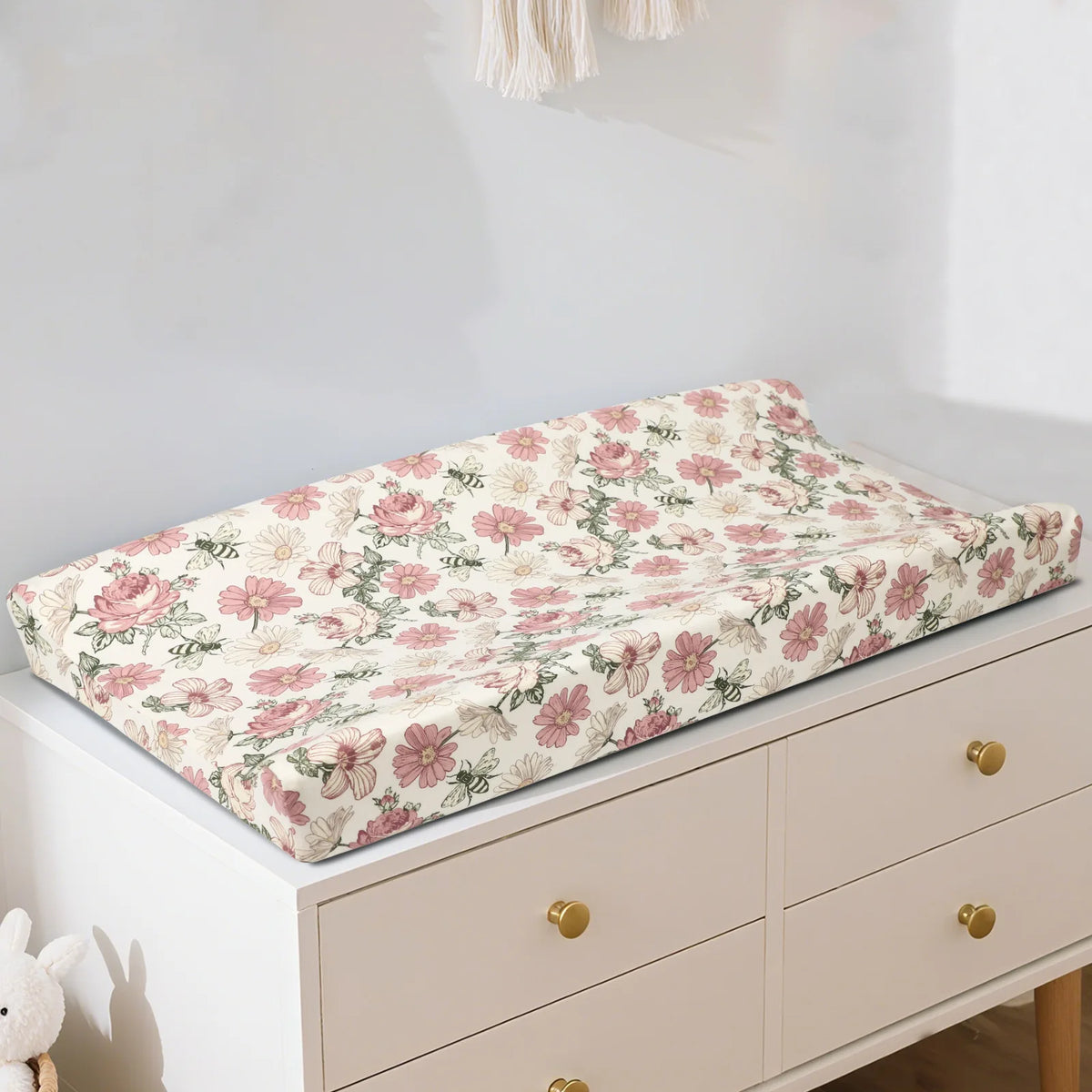 tapis changement bébé gris clair coeurs arc ciel cygnes élastiques moderne doux rose pâle