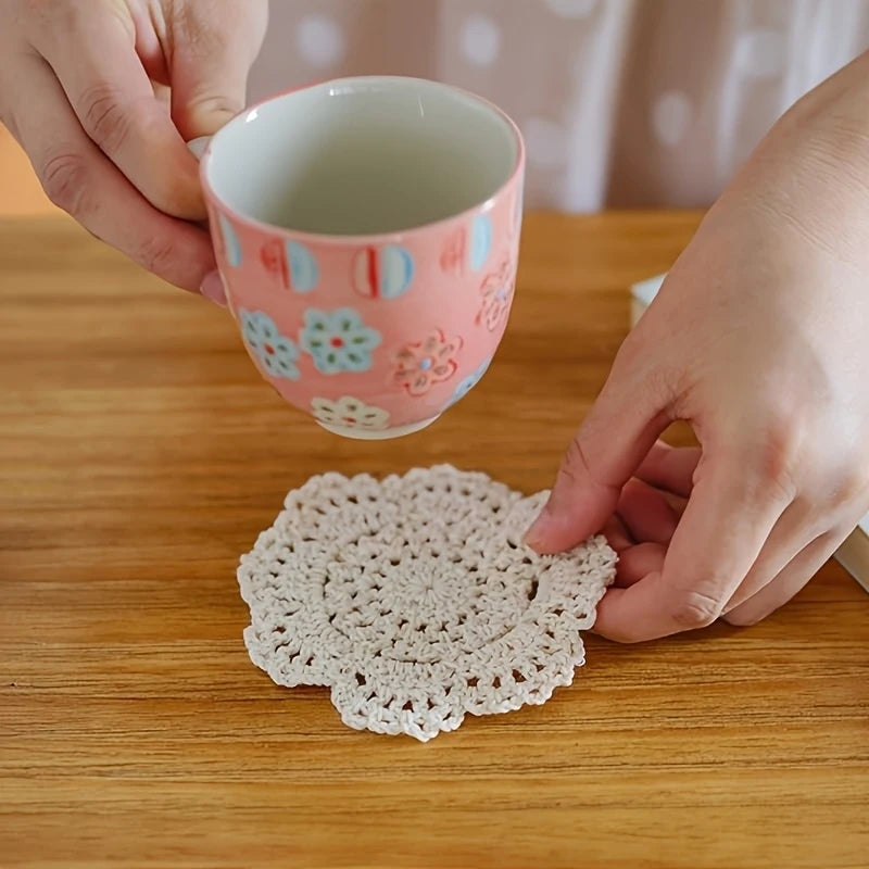 serviettes table crochet motif floral traditionnel beige clair tapis coussinets artisanal pièces decoration table