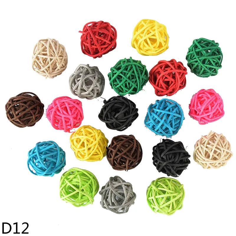 décoration intérieure boules rotin artificielles couleur rouge jaune vert rose blanc noir