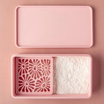 boîte savon moule biscuit motif floral couleurs rose blanc japonais