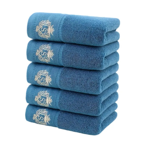 serviette bain coton bleu marine broderie dorée couronne lettre classique luxe