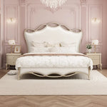 lit double cadre bois blanc détails dorés classique luxe chambre moderne meuble maison