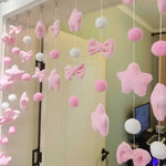 guirlande décorative porte fenêtre rose feutrine bows étoiles enfantin doux transparent fixations filsSuspension
