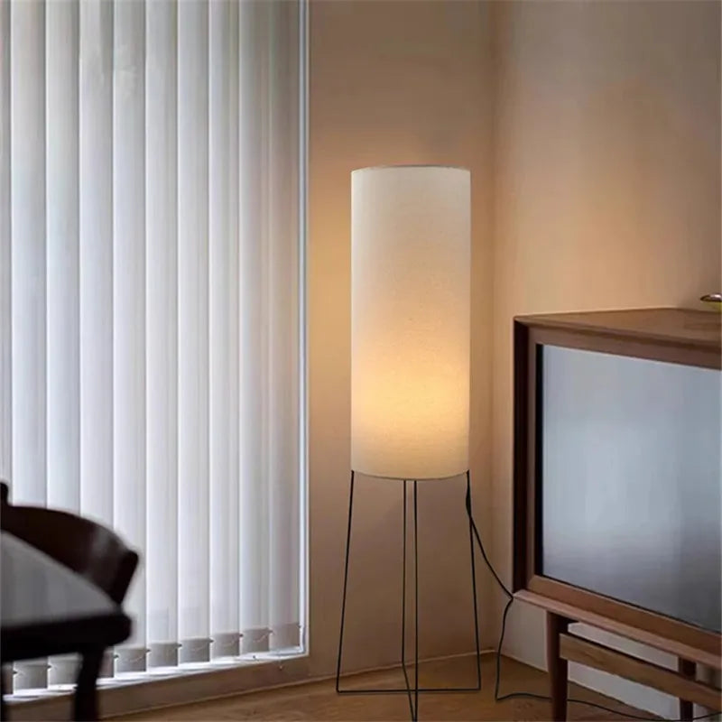 lampe sol moderne led blanc texture rugueuse interrupteur bouton éclairage ambiance chambre salon