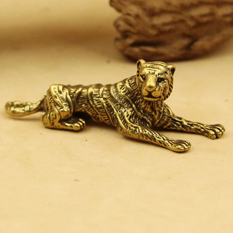 figurine tigre métal doré animalier décoratif stripes texture antique miniature maison