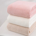 serviette bain microfibre séchage rapide motif points couleurs gris rose blanc bleu clair douce