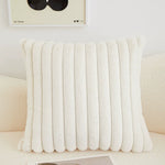 housses coussins décoratifs texturés moderne couleur noir orange beige jaune gris doux pelucheux salon