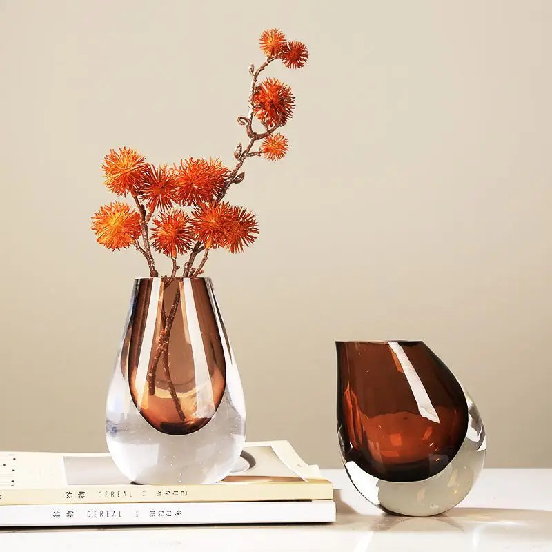 vases verre moderne transparent marron clair lisses salon entrée table télé exposition