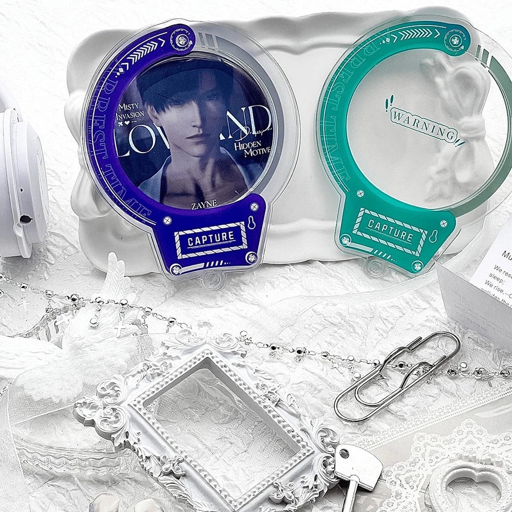 porte clés moderne transparent violet bleu vert noir étiquette capture warning plastique