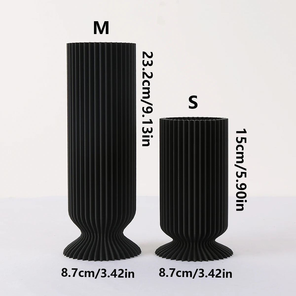vases noirs marron rayures modernes statuettes bois intérieur salon chambre minimalistes