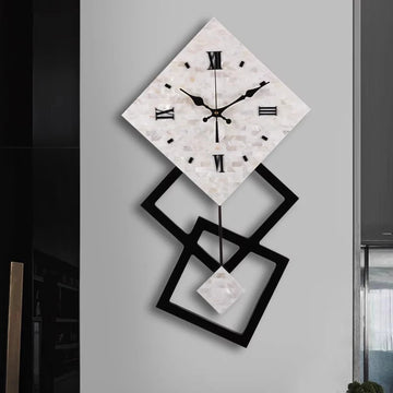 horloge murale moderne blanche noire texture marbrée élégant fixations murales pointeurs d'heure