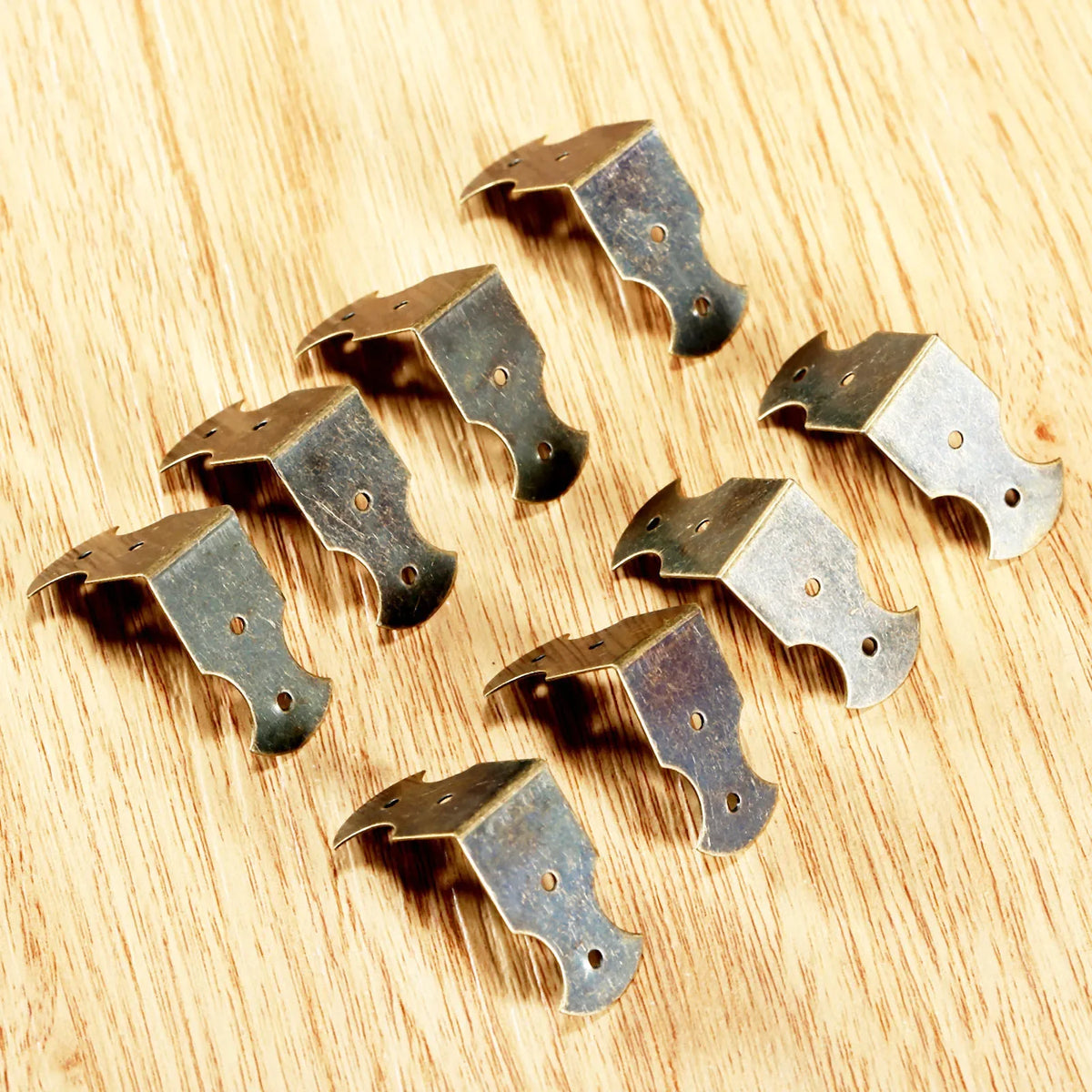 clips coin noir doré vis classique fourreurs travail bois petits grands
