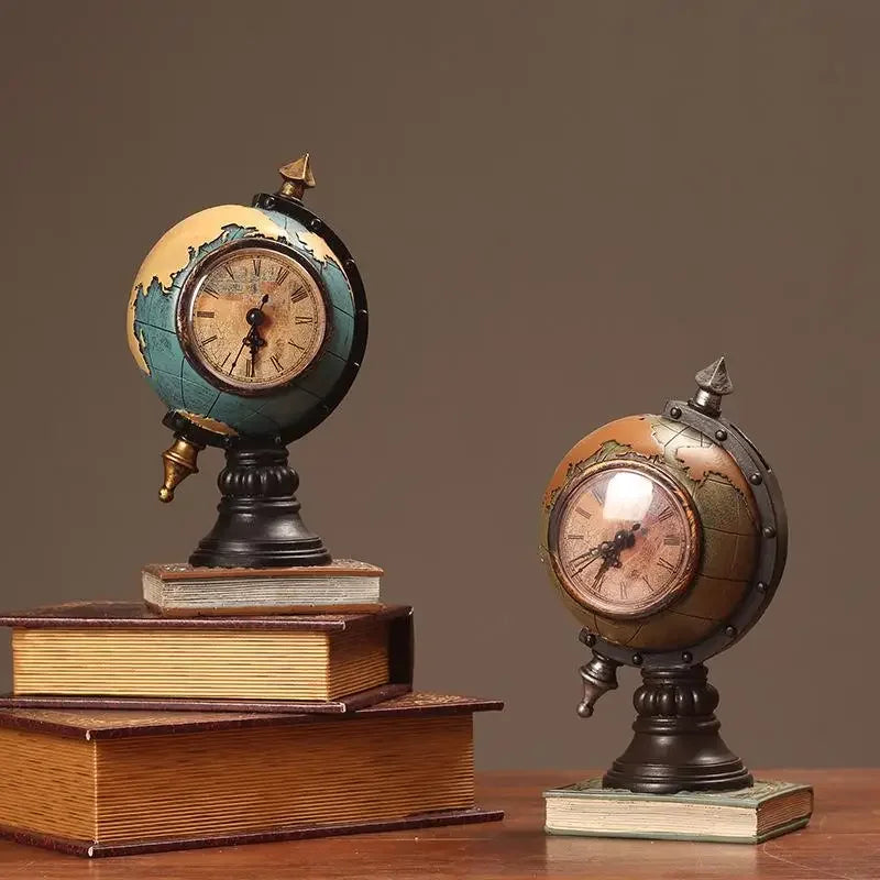 horloge vintage globe terrestre résine bleu marron doré décoration ancien