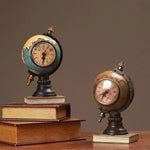 horloge vintage globe terrestre résine bleu marron doré décoration ancien