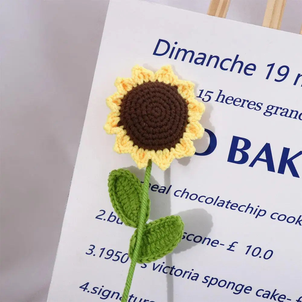décoration intérieure bouquets fleurs tricotées jaune marron vert rustique chambre mariage anniversaire baby shower