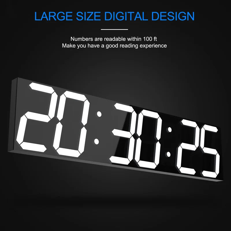 Horloge murale digitale LED 3D grand écran couleur bleue dans un salon moderne