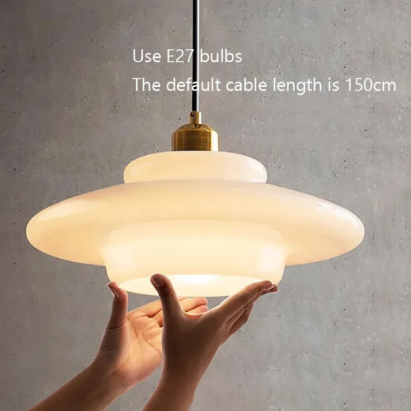 suspension lumineuse moderne blanche dorée pierre verre translucide câble 150cm ampoule E27