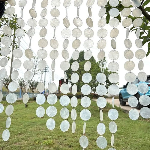 rideau decoratif boheme disques metalliques blanc nacré semi transparent occasion fête decoration entrée porte