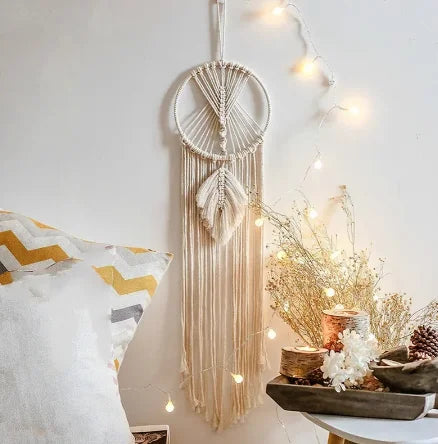 décoration murale boho dreamcatcher macramé franges blanches artisanal plume fleur chambre