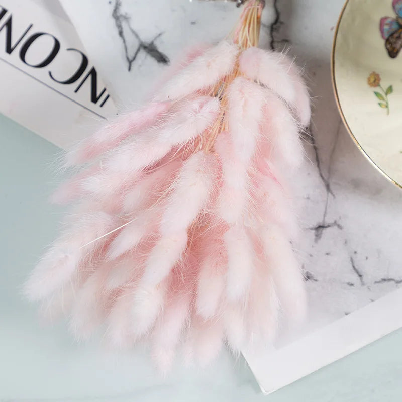 décoration boho plumes séchées naturelles mix beiges roses grises anniversaire maison