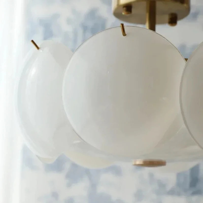 lampe suspendue moderne blanc doré sphères translucides lumière neutre chaude blanche