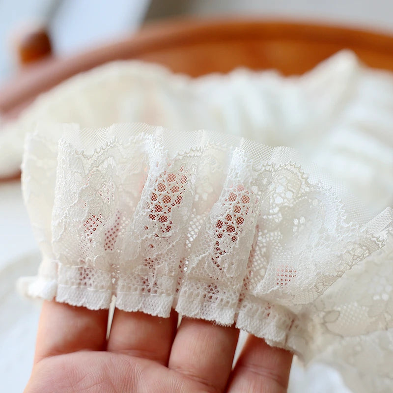 ruban dentelle blanche motifs floraux classique décoration robe jupe 2mètres
