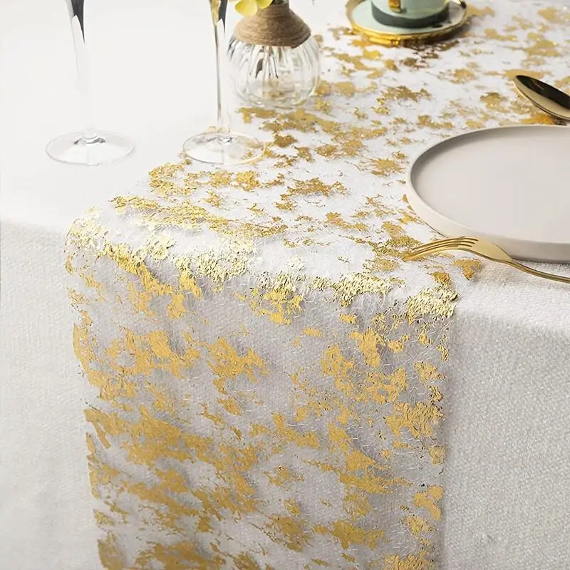 table table or feuille dorée texturée occasion festive semi transparent polyestre événementiel anniversaire mariage