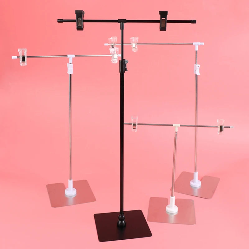 support présentation textile fond noir blanc gris clips moderne minimaliste vinyle tissu floral