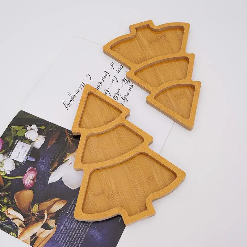 assiettes bois naturel modernes compartiments fruits secs décoration festive collations rubans étiquettes autocollantes