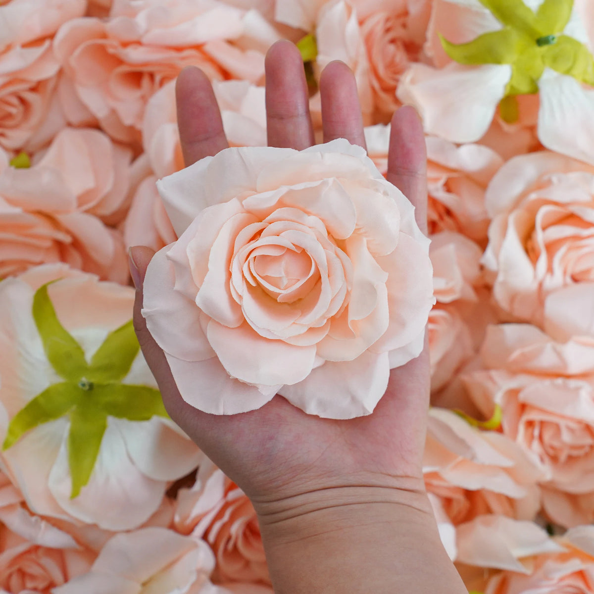 décoration intérieure fleurs artificielles roses soie réaliste blanc rose jaune valentin mariage anniversaire