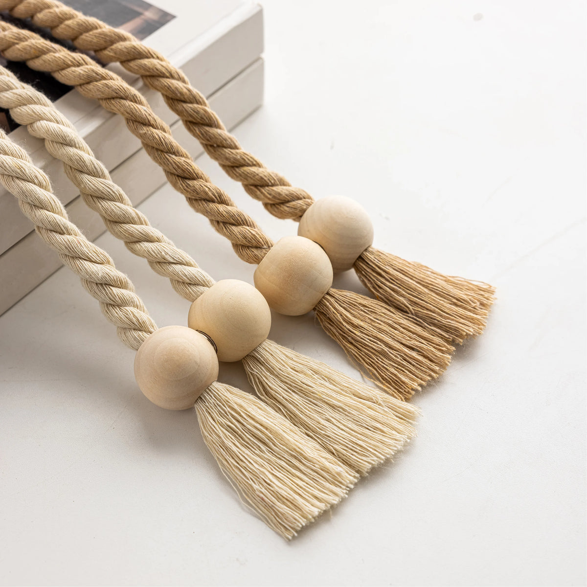 rideau polonais moderne ruban fenêtre tissé corde pompons bois beige clair 70cm