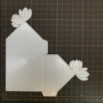 plaque découpée scrapbooking motifs architecturaux fenêtres toits blanc architectural papier cartonné