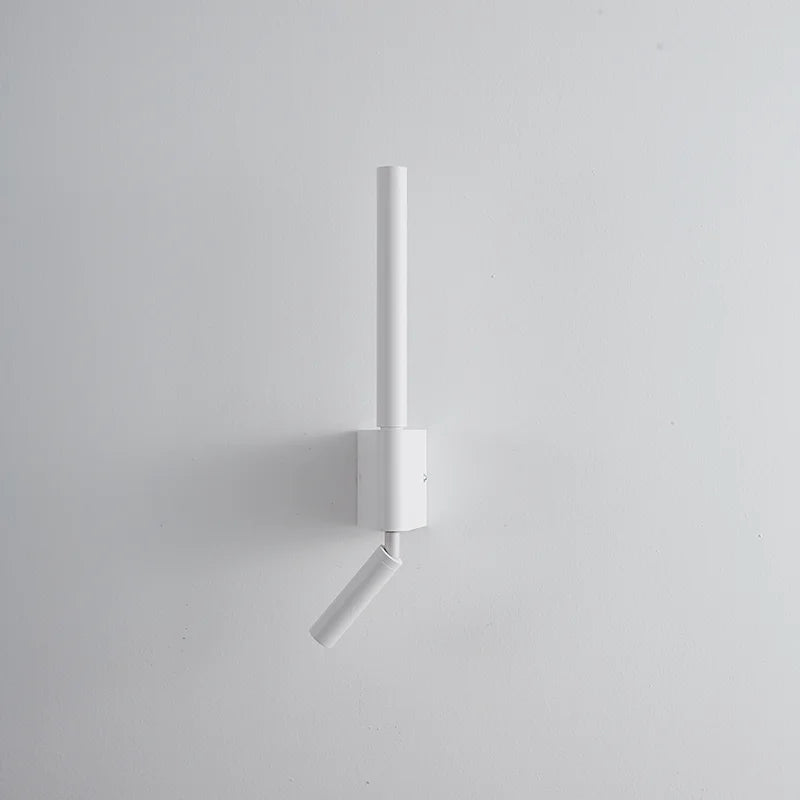 Détail du bras rotatif et de l'interrupteur de la lampe de chevet noire