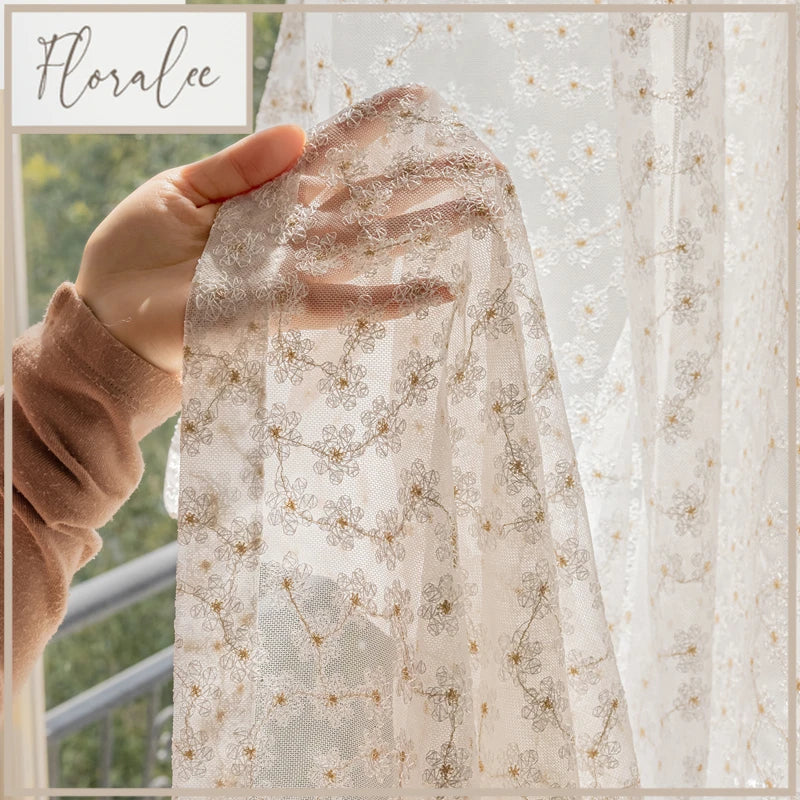 rideau blanc fleurs dorées moderne 100 polyester translucide ruban fixation